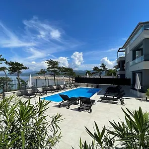 Affittacamere Punta - Luxury With Pool