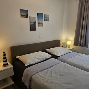  Apartman Ani